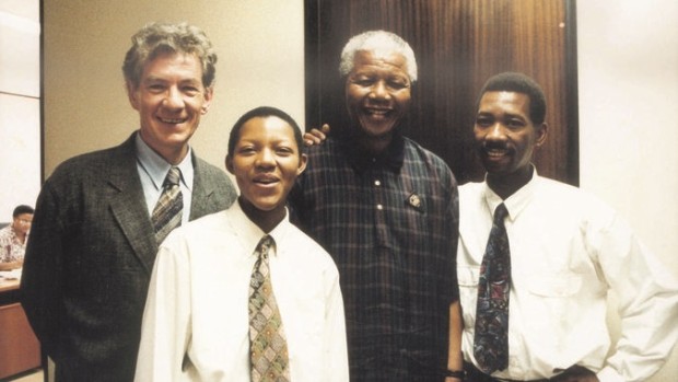 Phumi Mtetwa and Simon Nkoli, as representatives of the National Coalition for Gay and Lesbian Equality, met with Nelson Mandela in February 1995.